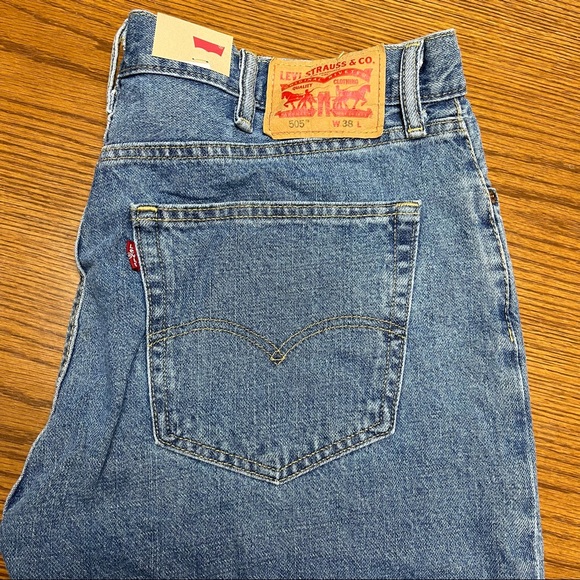 Levi’s Men’s 505 Shorts Waist 38 - Picture 2 of 4